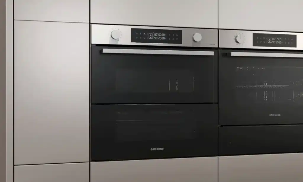 Tecnologia Avanzata nei Forni Samsung Dual Cook Flex